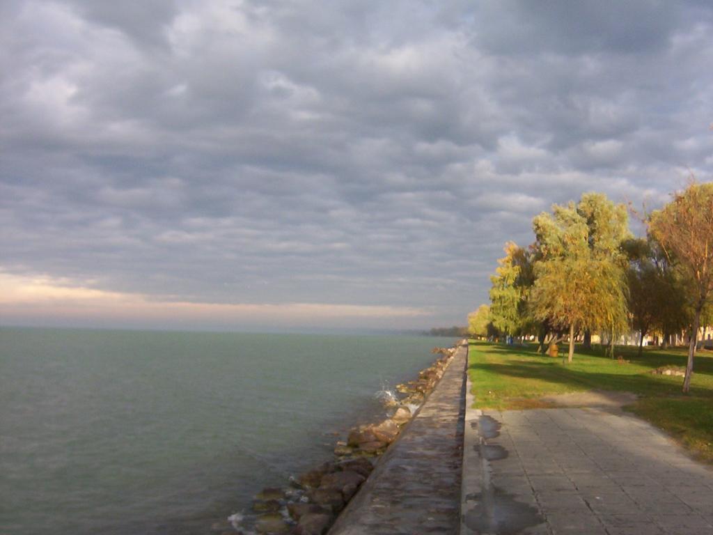 Apartment In Siofok/Balaton 19671 Ngoại thất bức ảnh